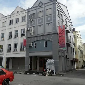 https://travellers-planet-hostel.hotelsinmalacca.net